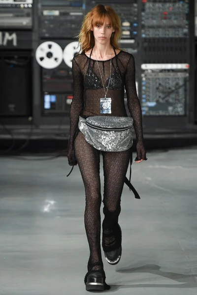 Look 23
